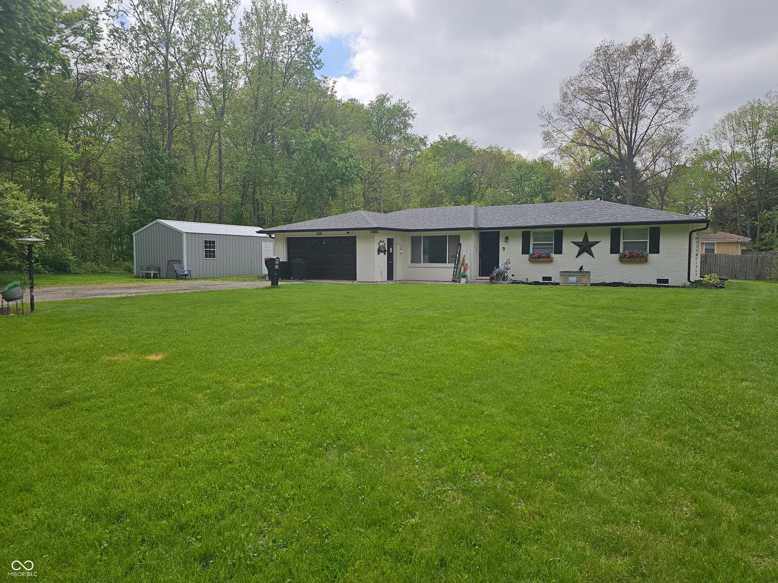 Front exterior at 1321 Oakland Drive, Anderson, IN