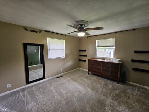 Bedroom at 1321 Oakland Drive, Anderson, IN