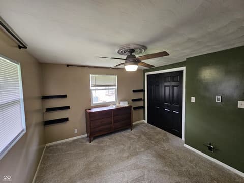 Foyer at 1321 Oakland Drive, Anderson, IN
