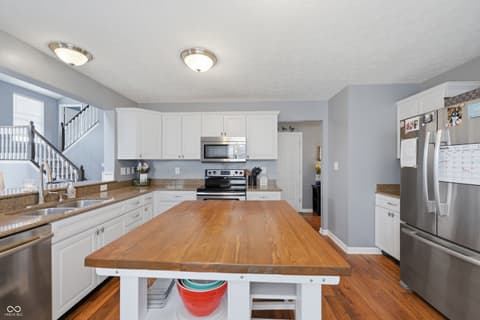 Photo of 611 Melrose Court, Greenfield, IN