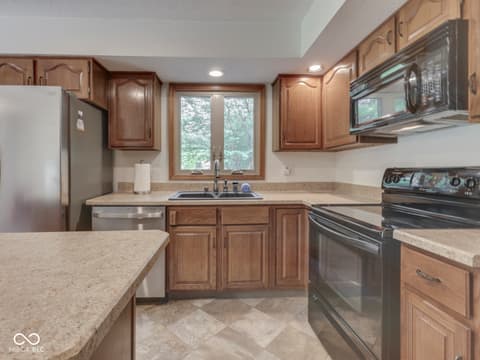 Photo of 4124 Windsor Court, Greenwood, IN