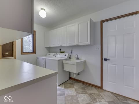 Photo of 4124 Windsor Court, Greenwood, IN