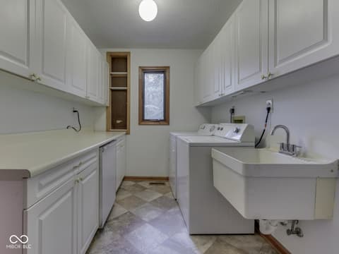 Photo of 4124 Windsor Court, Greenwood, IN