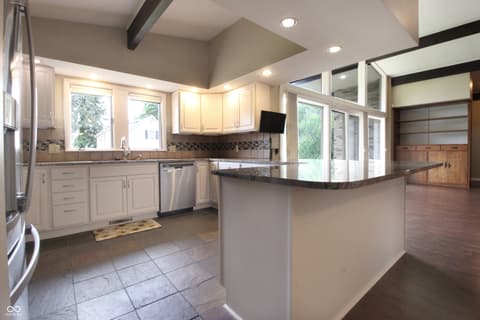 Photo of 760 27th Street, Columbus, IN