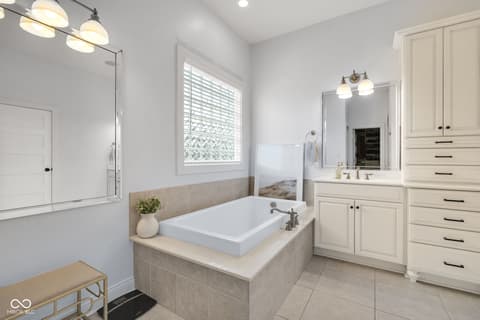 Photo of 11521 Willow Bend Drive, Zionsville, IN
