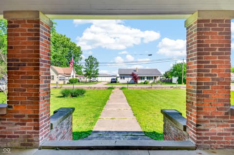 Photo of 601 W Pearl Street, Trafalgar, IN