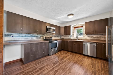 Photo of 601 W Pearl Street, Trafalgar, IN