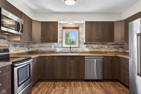 Photo of 601 W Pearl Street, Trafalgar, IN