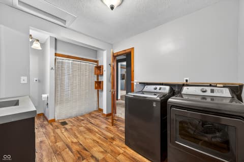 Photo of 601 W Pearl Street, Trafalgar, IN