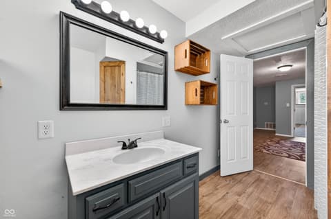 Photo of 601 W Pearl Street, Trafalgar, IN