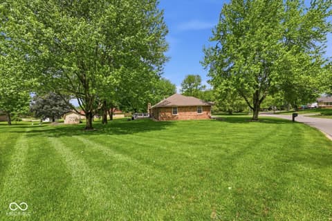 Yard at 416 Macy Way, Greenwood, IN