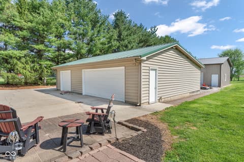 Garage at 4315 W US HIGHWAY 136, Crawfordsville, IN