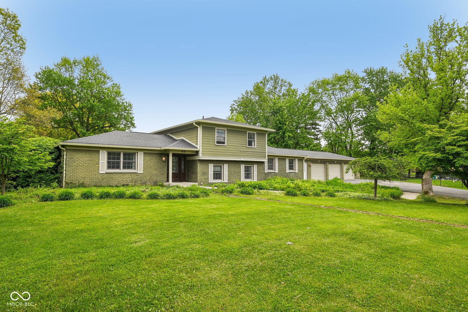 Photo of 8836 Briarclift Road, Indianapolis, IN