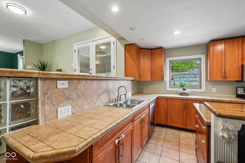 Photo of 8836 Briarclift Road, Indianapolis, IN