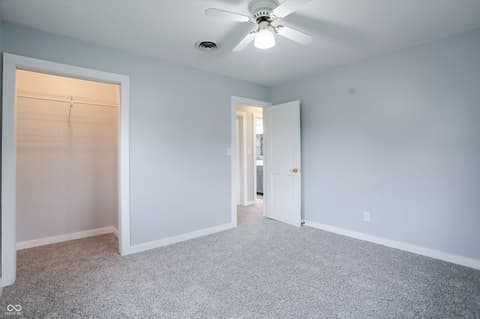 Photo of 2207 S Fairview Drive, Shelbyville, IN