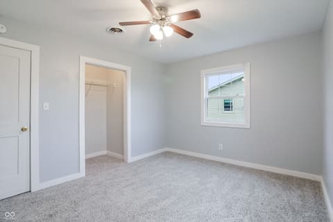 Photo of 2207 S Fairview Drive, Shelbyville, IN