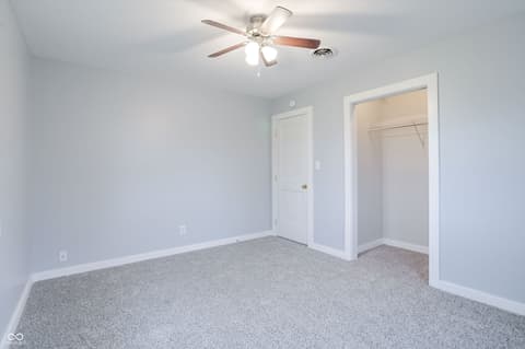 Photo of 2207 S Fairview Drive, Shelbyville, IN