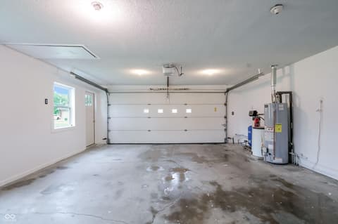 Photo of 2207 S Fairview Drive, Shelbyville, IN