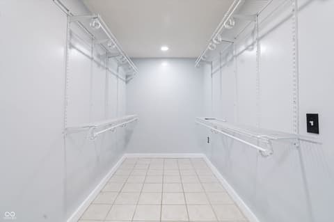 Photo of 2207 S Fairview Drive, Shelbyville, IN