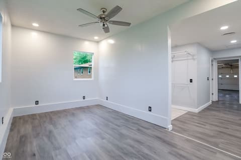 Photo of 2207 S Fairview Drive, Shelbyville, IN