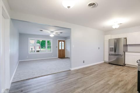 Photo of 2207 S Fairview Drive, Shelbyville, IN