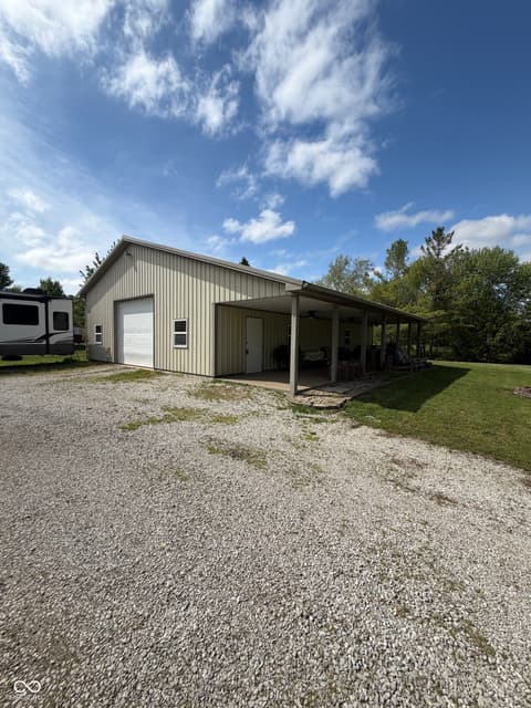 Photo of 3136 E County Road 100 N, Danville, IN