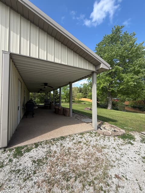 Photo of 3136 E County Road 100 N, Danville, IN