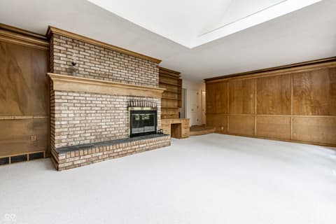 Photo of 402 Kessler Boulevard West Drive, Indianapolis, IN