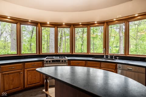 Photo of 402 Kessler Boulevard West Drive, Indianapolis, IN