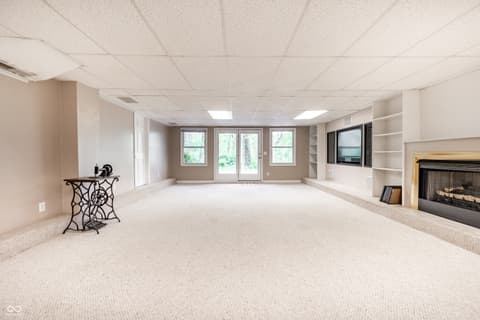 Photo of 402 Kessler Boulevard West Drive, Indianapolis, IN