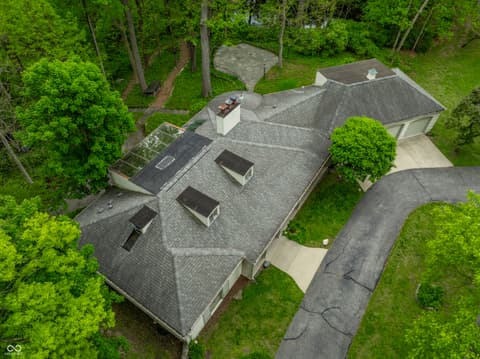 Photo of 402 Kessler Boulevard West Drive, Indianapolis, IN