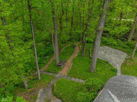 Photo of 402 Kessler Boulevard West Drive, Indianapolis, IN