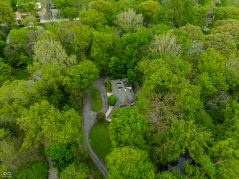 Photo of 402 Kessler Boulevard West Drive, Indianapolis, IN
