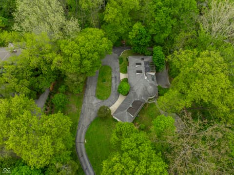Photo of 402 Kessler Boulevard West Drive, Indianapolis, IN