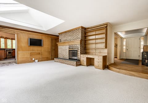 Photo of 402 Kessler Boulevard West Drive, Indianapolis, IN