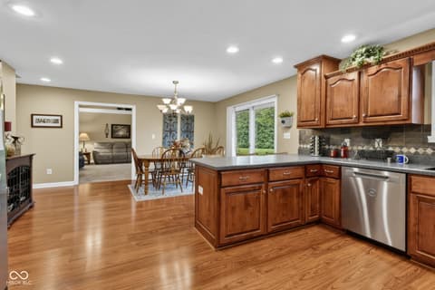 Photo of 325 E Levi Lane, Mooresville, IN