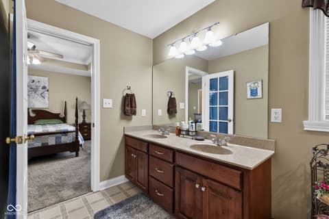 Photo of 325 E Levi Lane, Mooresville, IN