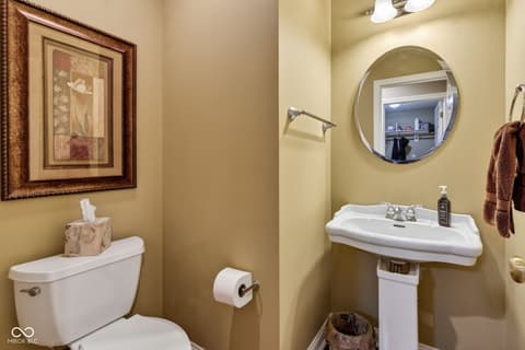 Photo of 325 E Levi Lane, Mooresville, IN