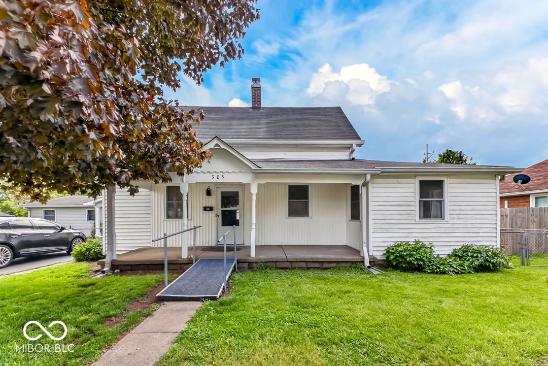 Front exterior at 305 St Clair Street, Mooresville, IN