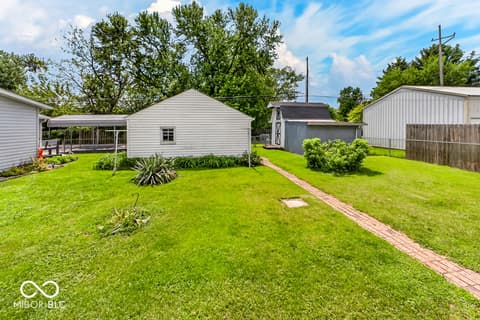 Yard at 305 St Clair Street, Mooresville, IN