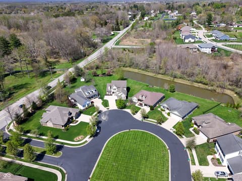 Photo of 1735 Brookfield Drive, Columbus, IN