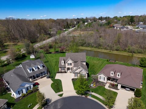 Photo of 1735 Brookfield Drive, Columbus, IN