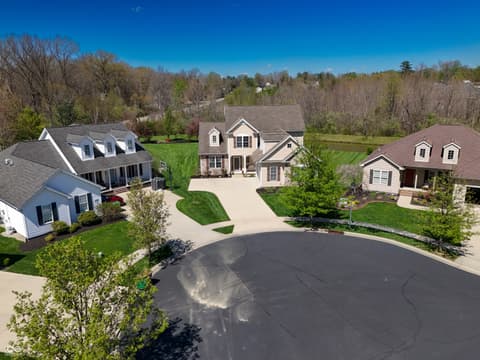 Photo of 1735 Brookfield Drive, Columbus, IN