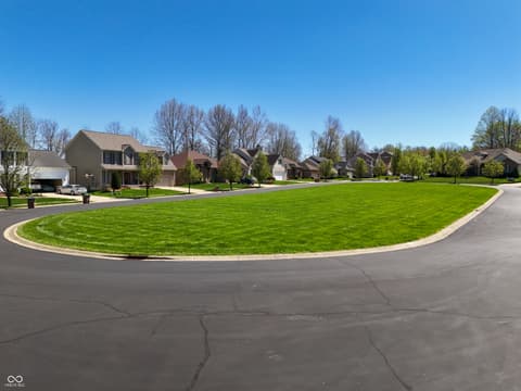 Photo of 1735 Brookfield Drive, Columbus, IN