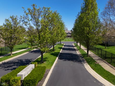 Photo of 1735 Brookfield Drive, Columbus, IN