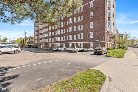 Photo of 230 E 9th Street, Indianapolis, IN