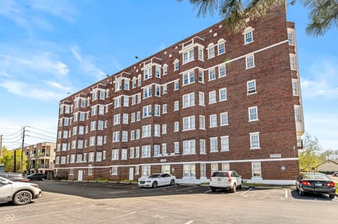 Photo of 230 E 9th Street, Indianapolis, IN