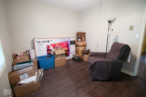 Sitting Room — 9885 E County Road 1000 N, Brownsburg, IN