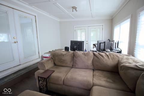 Living room at 9885 E County Road 1000 N, Brownsburg, IN