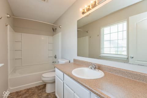 Photo of 1117 Foxtail Drive, Franklin, IN